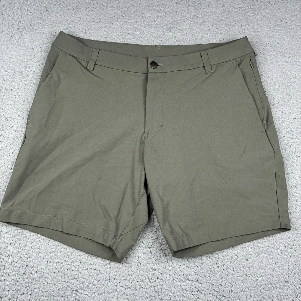 Lululemon ABC Shorts Men's 34 Green 7.5